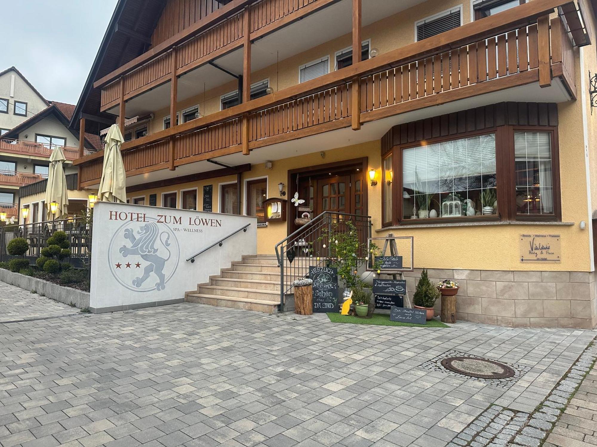 Gasthof - Hotel Zum Loewen Schwabthal Exterior foto